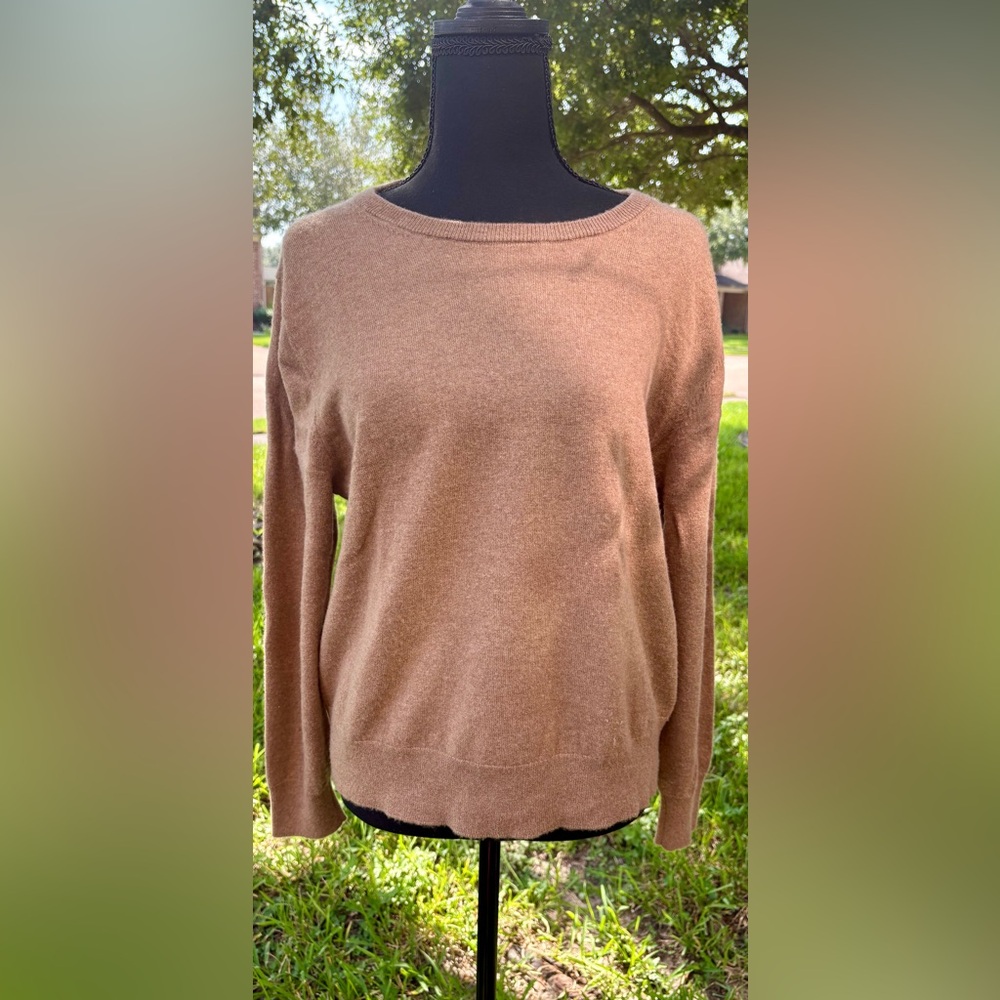 Quince Women's Tan Crew Neck Sweater